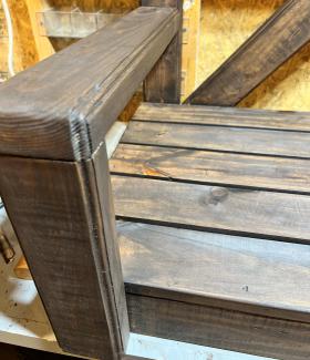 Photo showing wood grain on bench